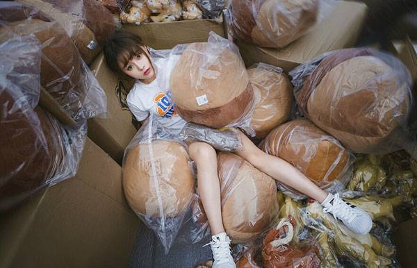 90后嫩模柳侑绮俏皮图片写真（6）