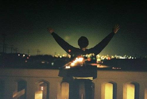 或许我们会错过很多人，但我们终要找一个人，过一辈子