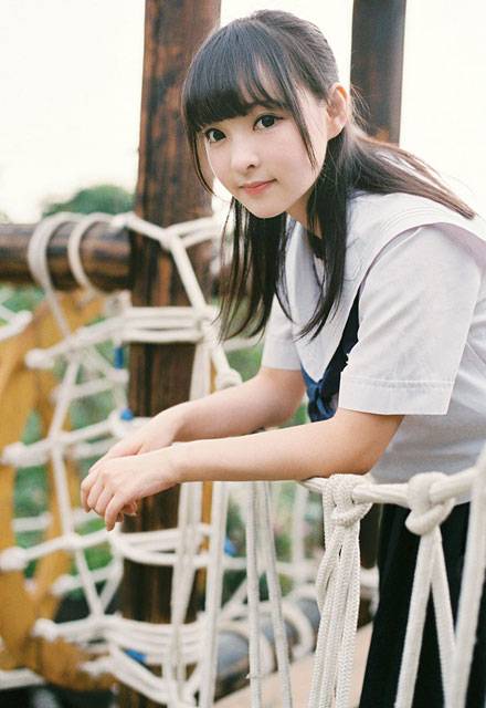 大眼清纯少女日系制服写真（12）
