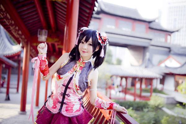 清纯萌妹矢泽妮可旗袍觉醒COS（7）