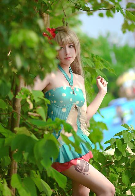 清纯萌妹南小鸟泳装神还原COS（8）