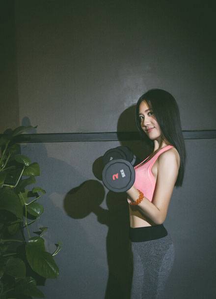 最美小学老师唐丁丁走红美图赏（12）