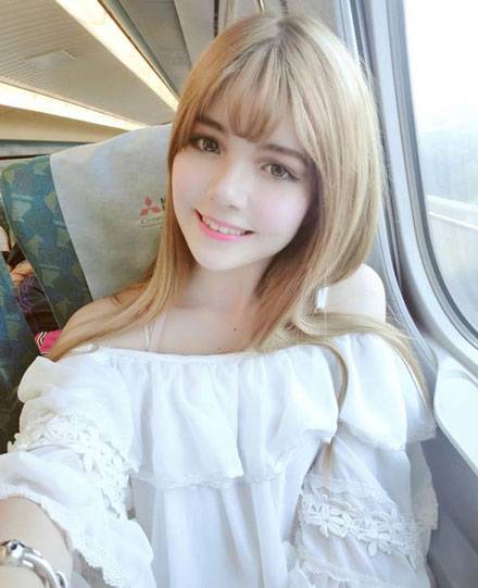 台湾95后混血showgirl陈怡伶福利图集（1）