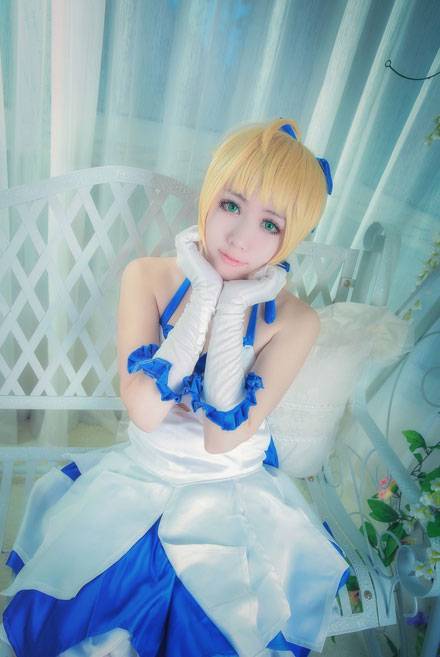 《Fate》Saber蓝百合白丝礼服Cos（4）