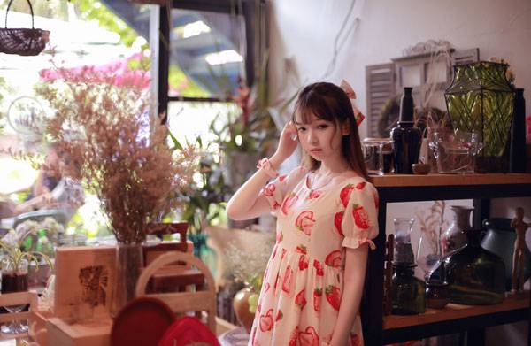 日系甜美少女咖啡馆写真图片写真（7）