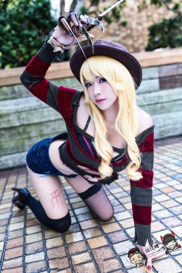 日本极品好身材Coser「うに子」~佛莱迪的装扮一点也不恐怖啊！