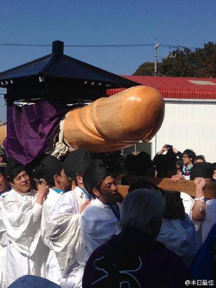 猎奇：日本一年一度的“爱知的奇祭”（丁丁节）