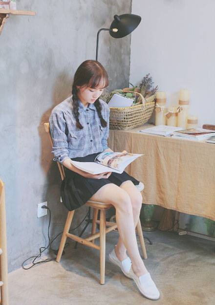 双马尾少女日系胶片写真（8）