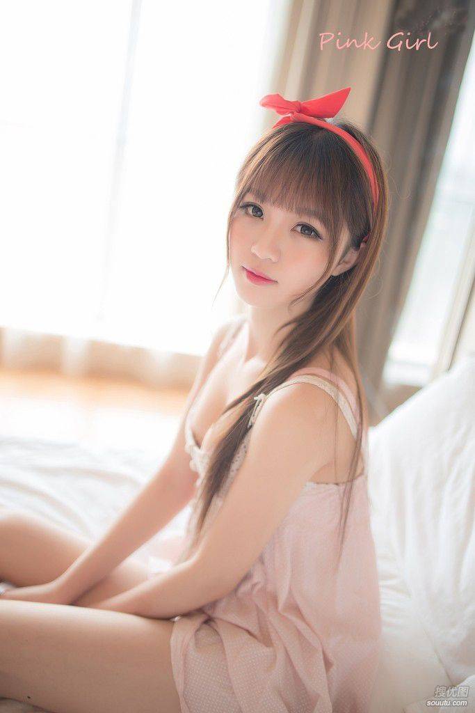 清纯女生-粉红蝴蝶结发箍女生图片第3张图片