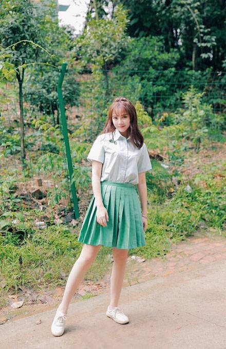 日系养眼美女胶片清新写真（14）