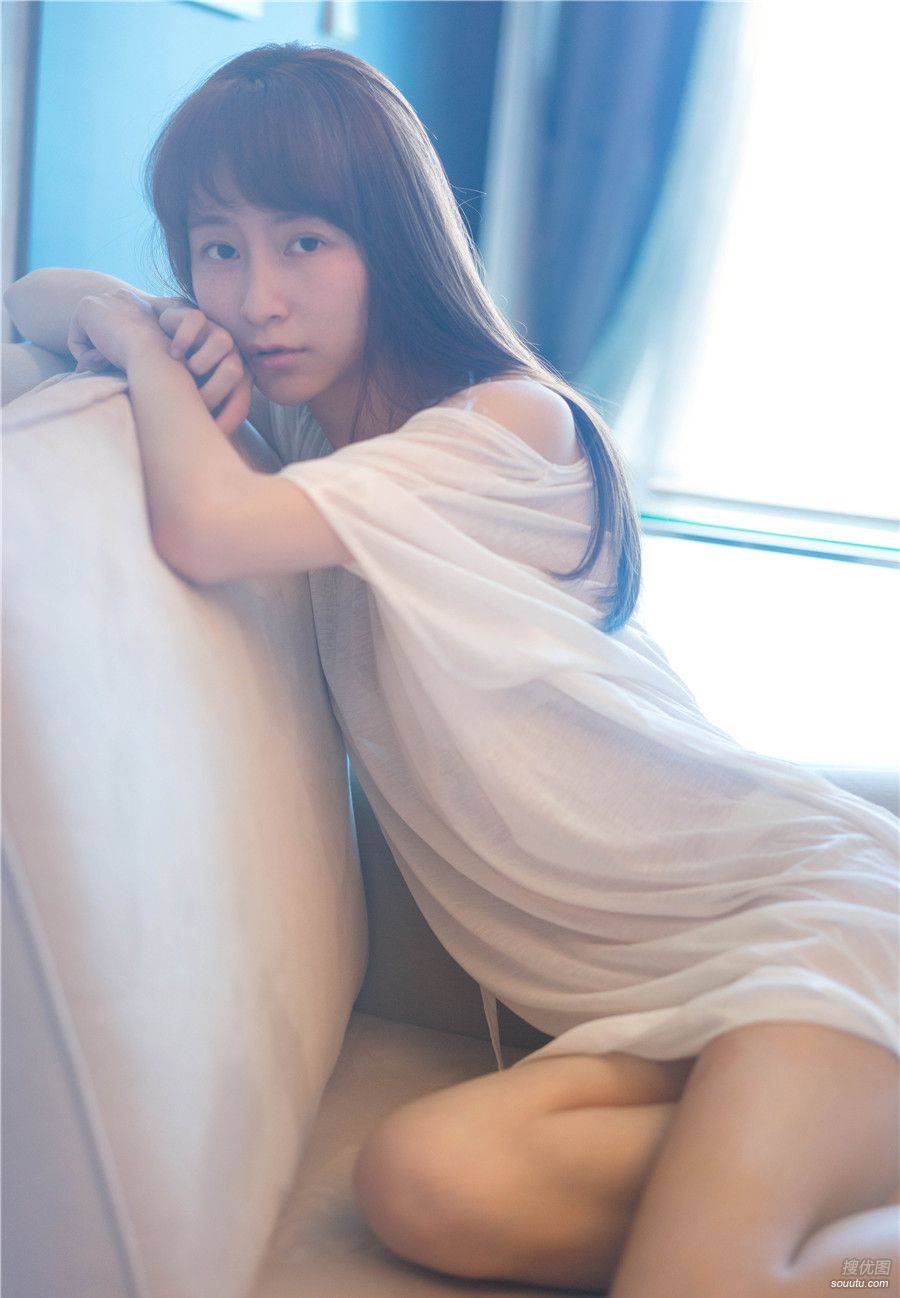 清纯长发美女私房高清近照第8张图片