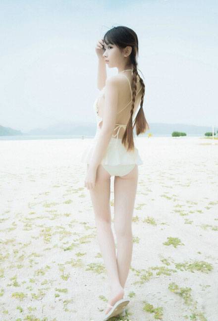 双马尾贫乳萌妹海边泳装写真图片写真（6）