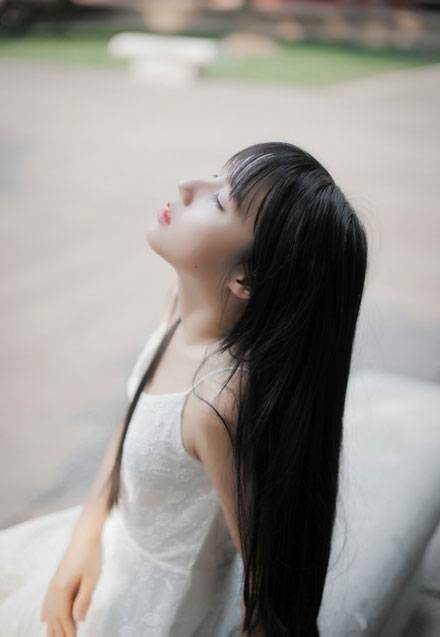 日系红唇美女意境写真（7）