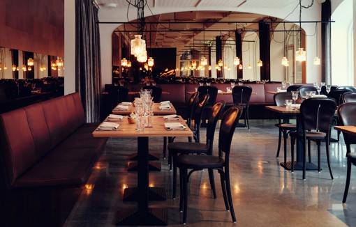 Miss Clara复古酒店装修设计