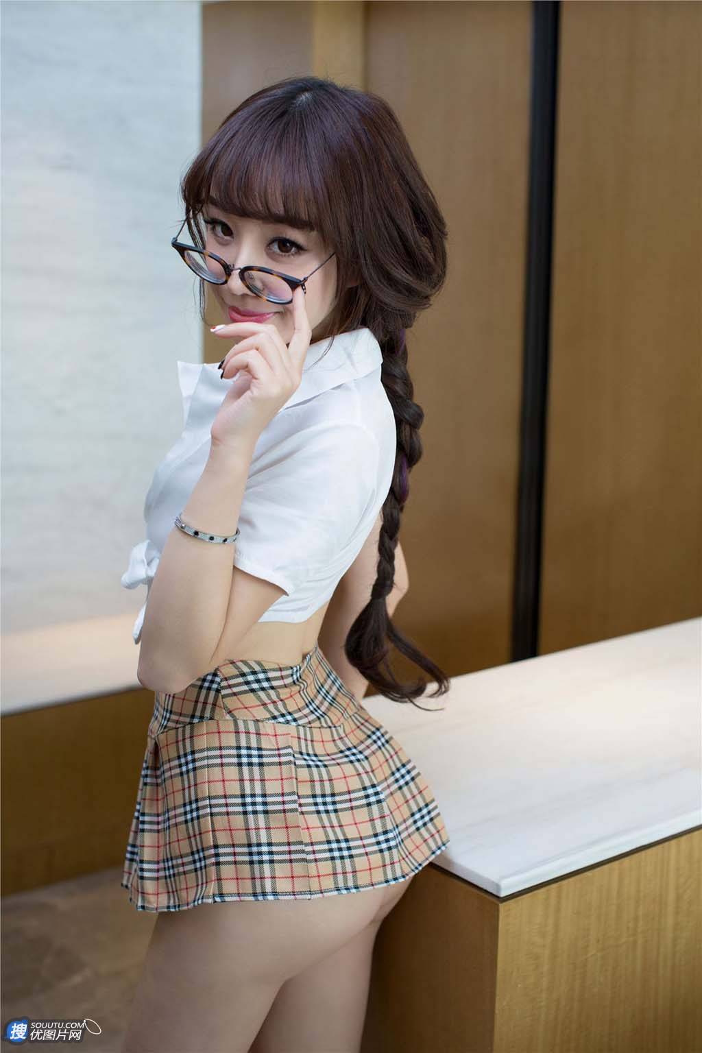  制服，女仆样样行-美女韩雨菲高清制服类写真图片第1张图片