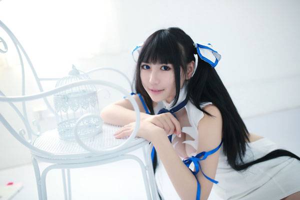 巨乳萝莉赫斯缇雅清纯萌妹COS（1）