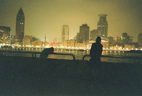 夜色的城市孤独伤感灯光唯美图片