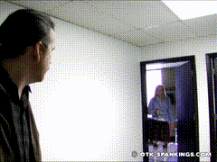 OTK_9919_1_700_Riley_Caught_in_the_Admin_Area-小圈子