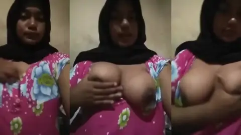 Jilbab hitam daster pink pamer tete - DoodStream - PoopHD