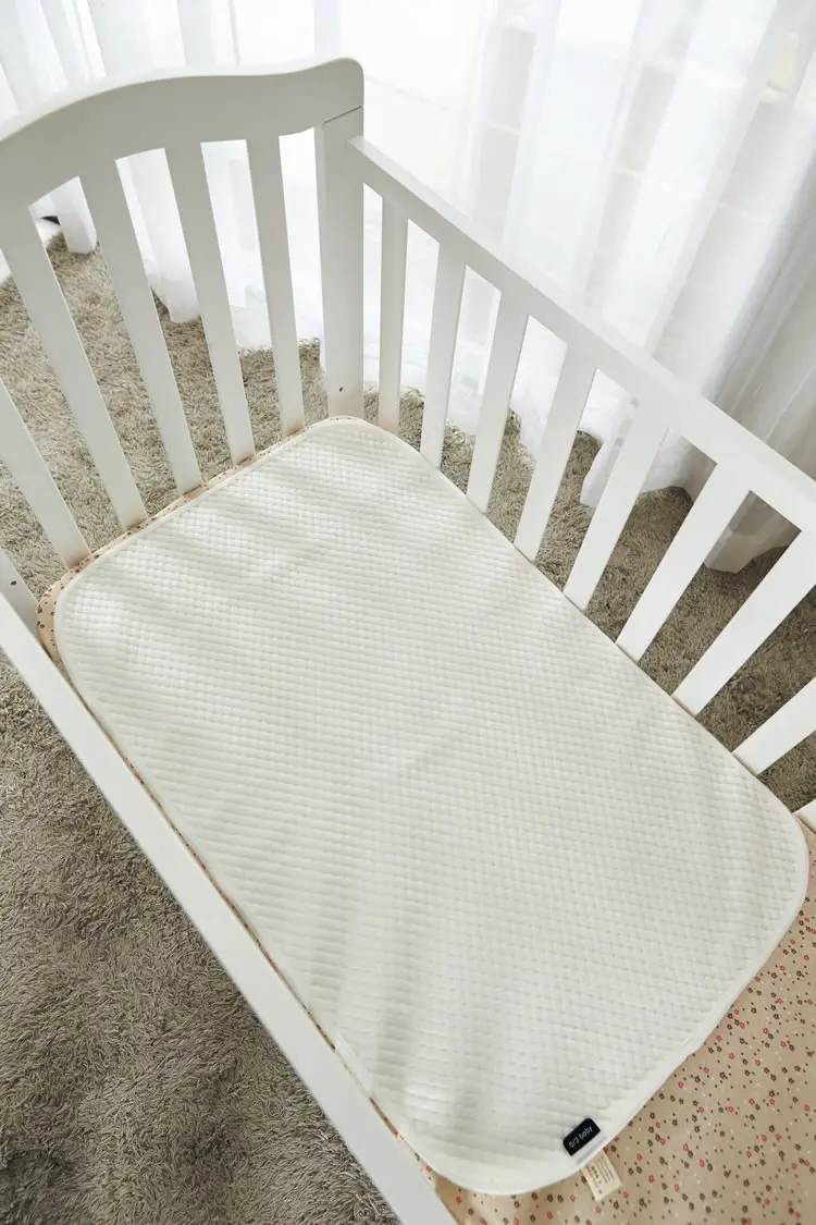 0/3 BABY 竹纖棉抗菌床褥保護
