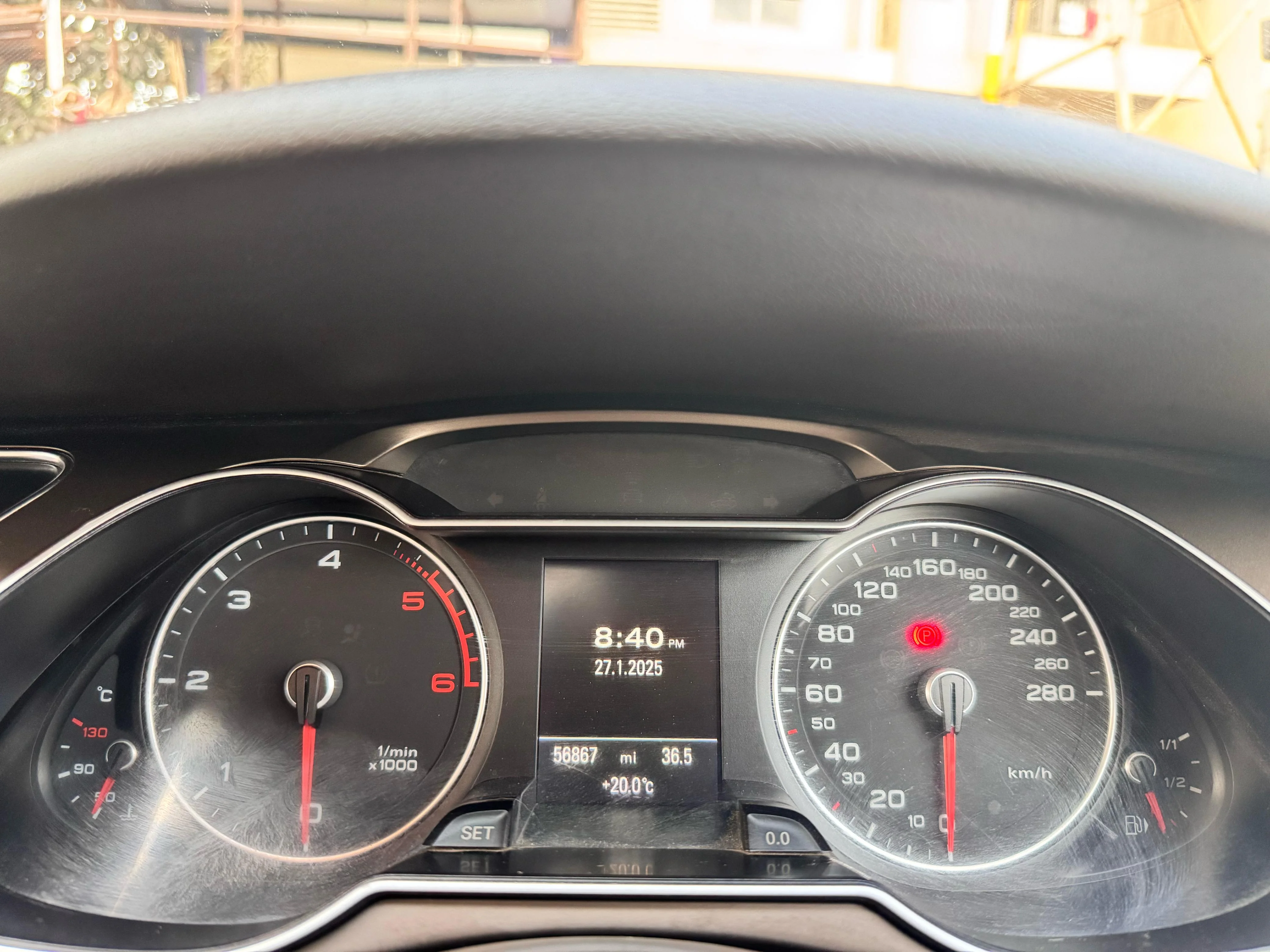 Audi A4 - Thumbnail 2