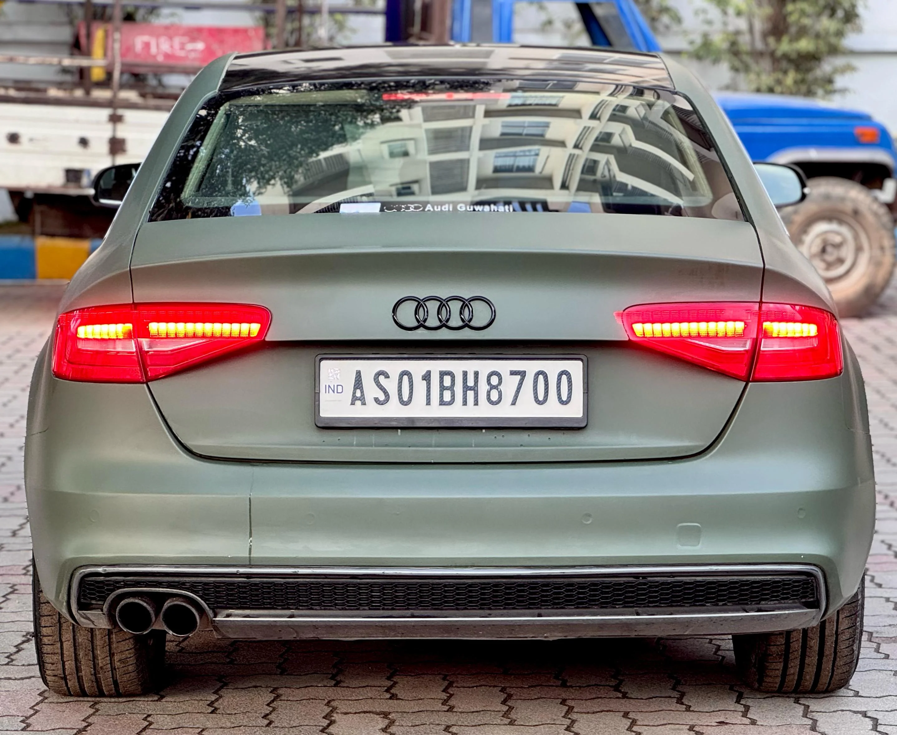 Audi A4 - Thumbnail 4