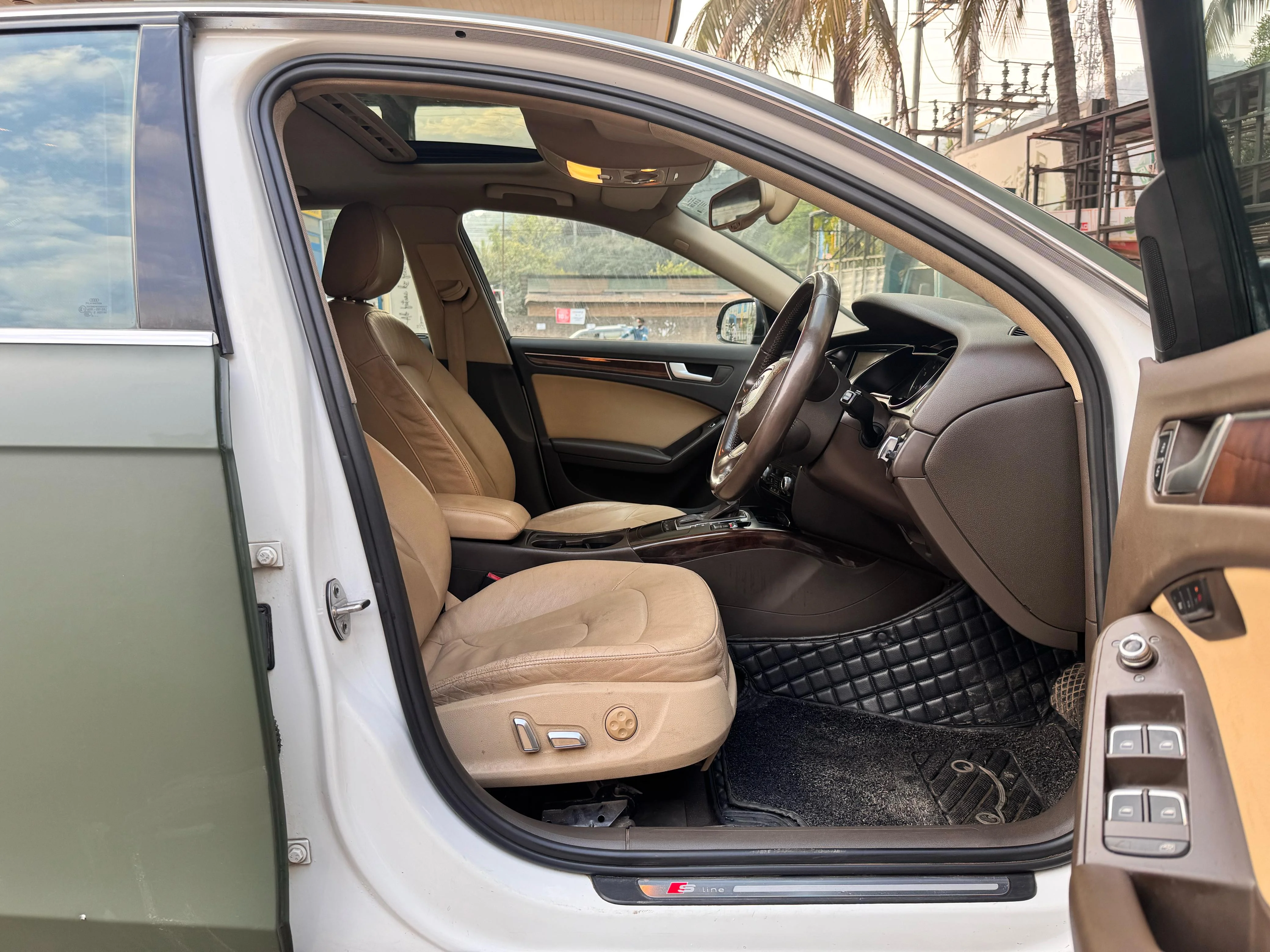 Audi A4 - Thumbnail 6