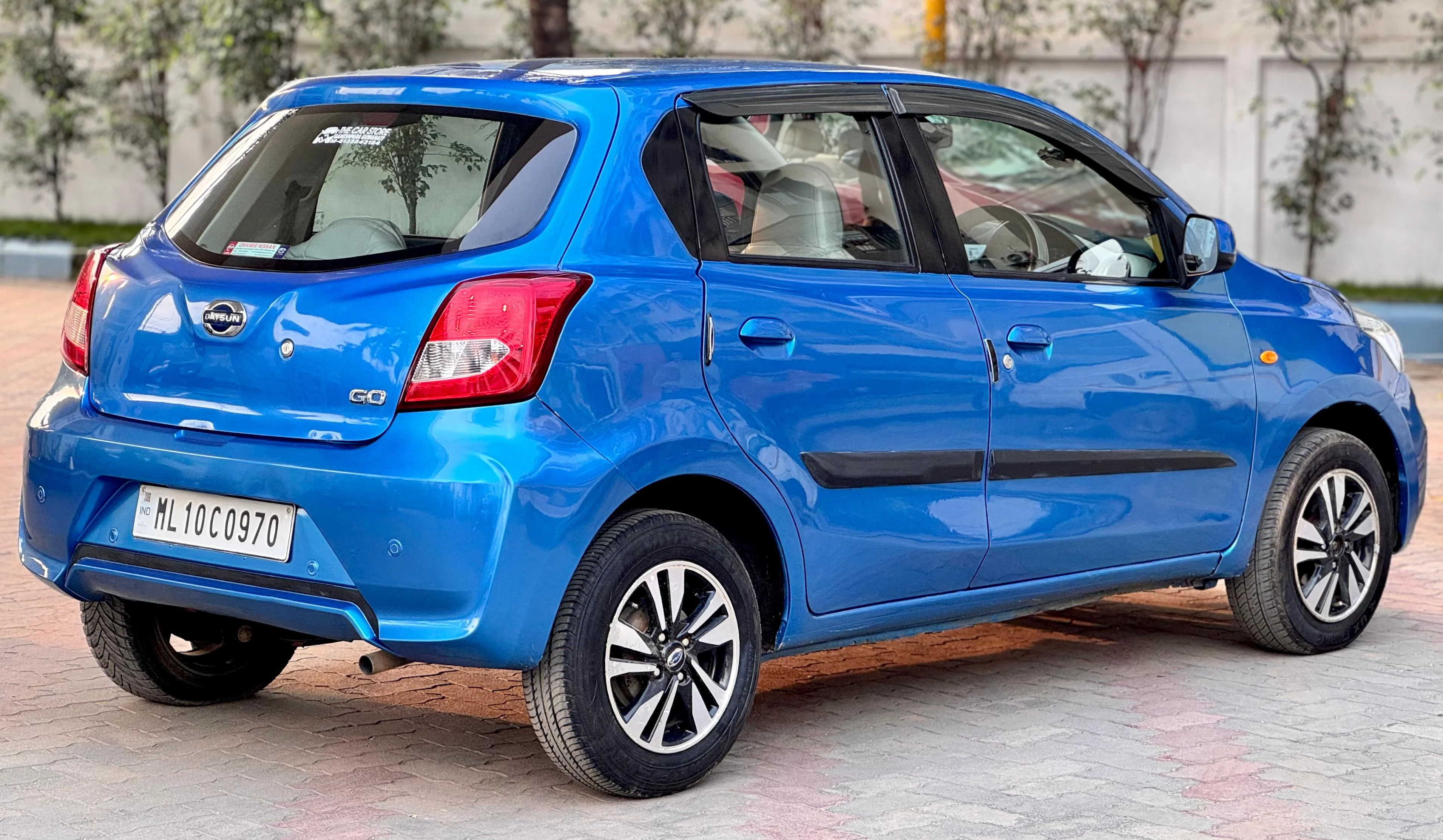 Datsun GO - Thumbnail 2