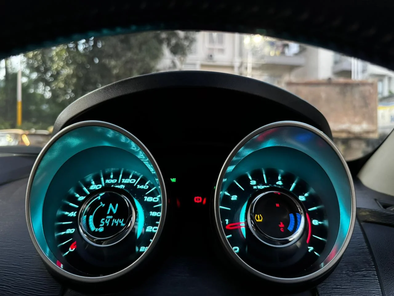 Mahindra XUV500 - Thumbnail 6