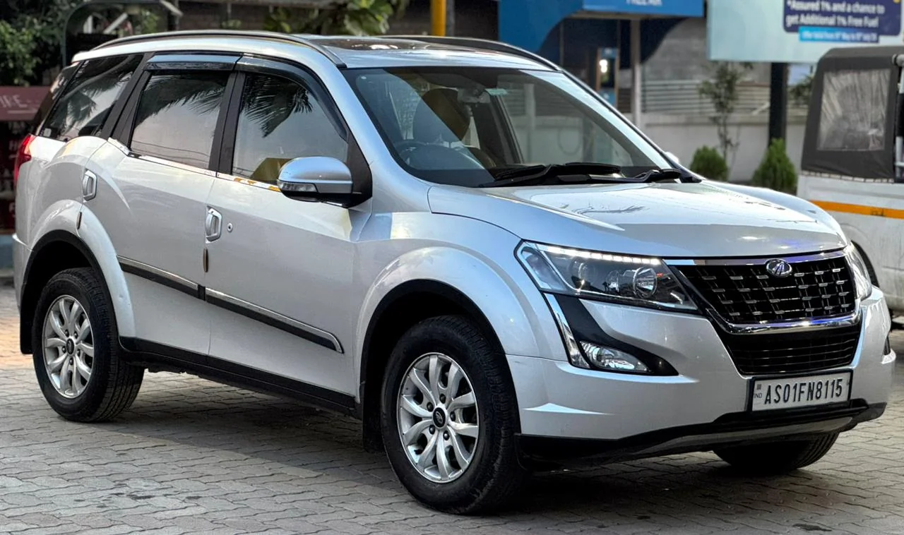 Mahindra XUV500 - Thumbnail 10