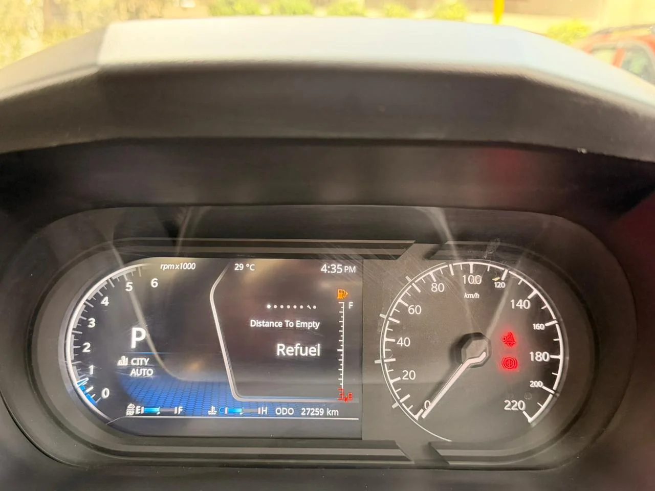 Tata Safari - Thumbnail 13