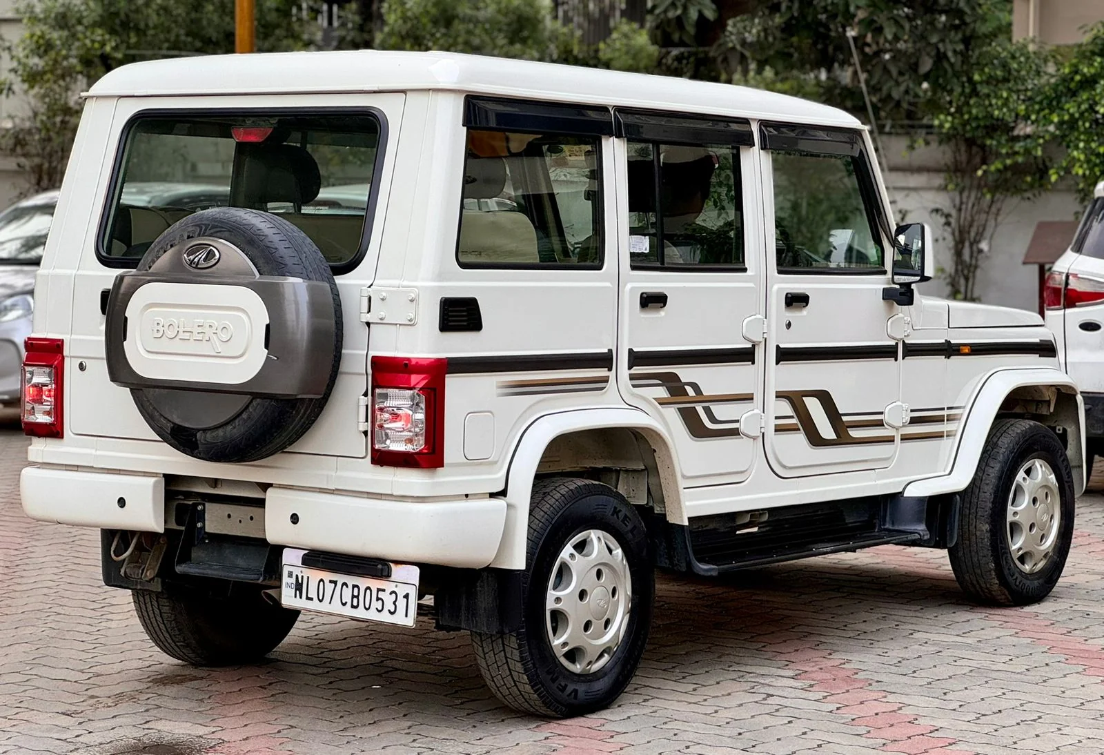 Mahindra Bolero - Thumbnail 5
