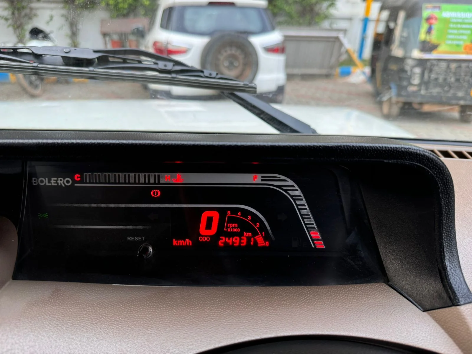 Mahindra Bolero - Thumbnail 12