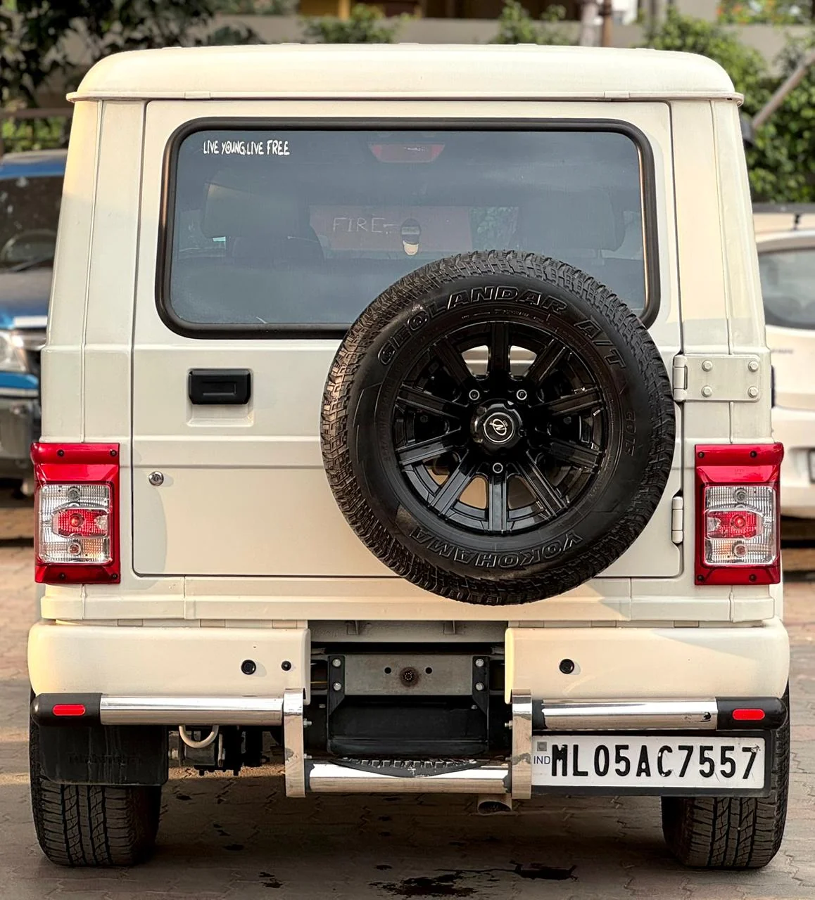 Mahindra Bolero - Thumbnail 2