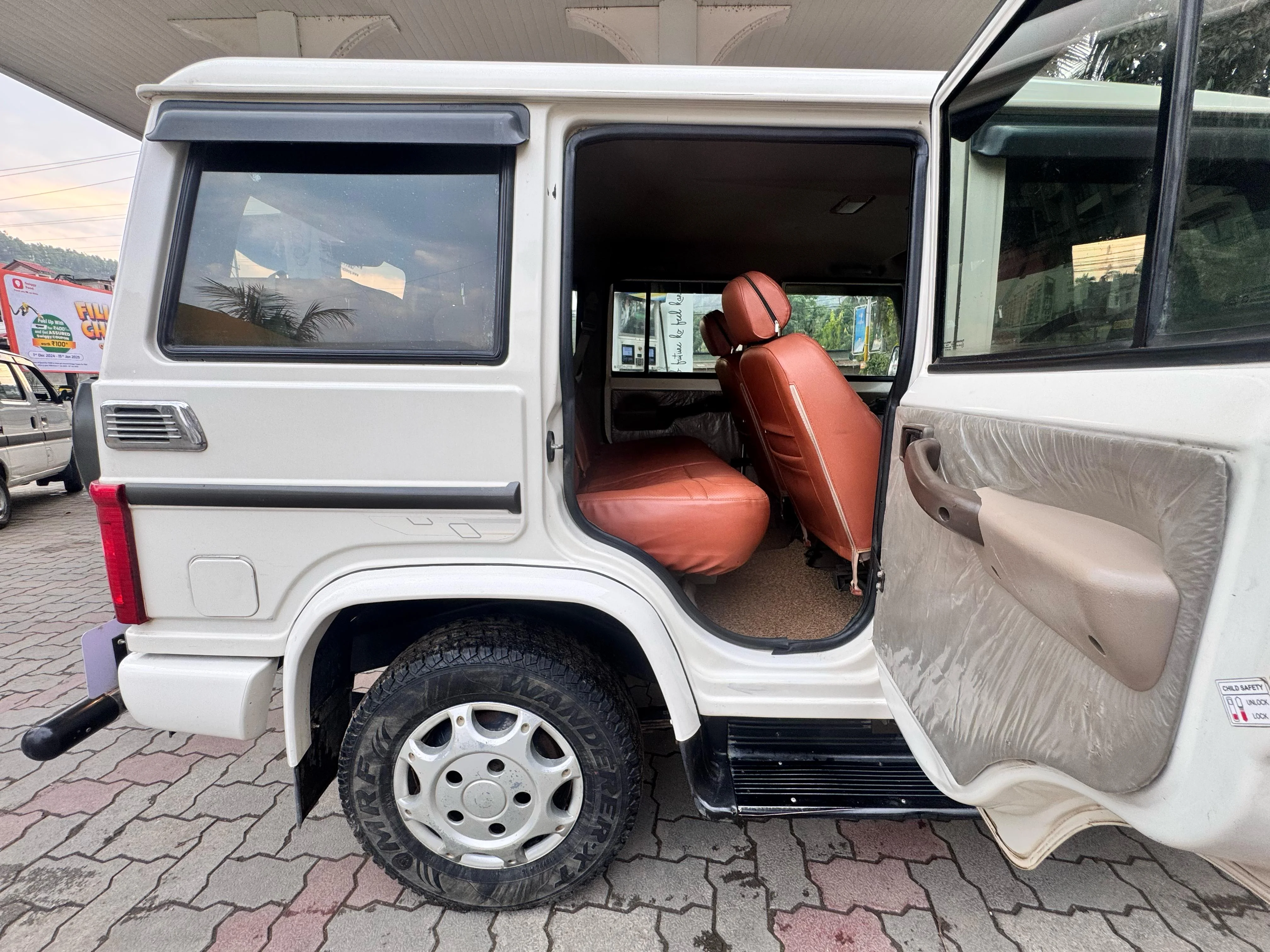 Mahindra Bolero - Thumbnail 2