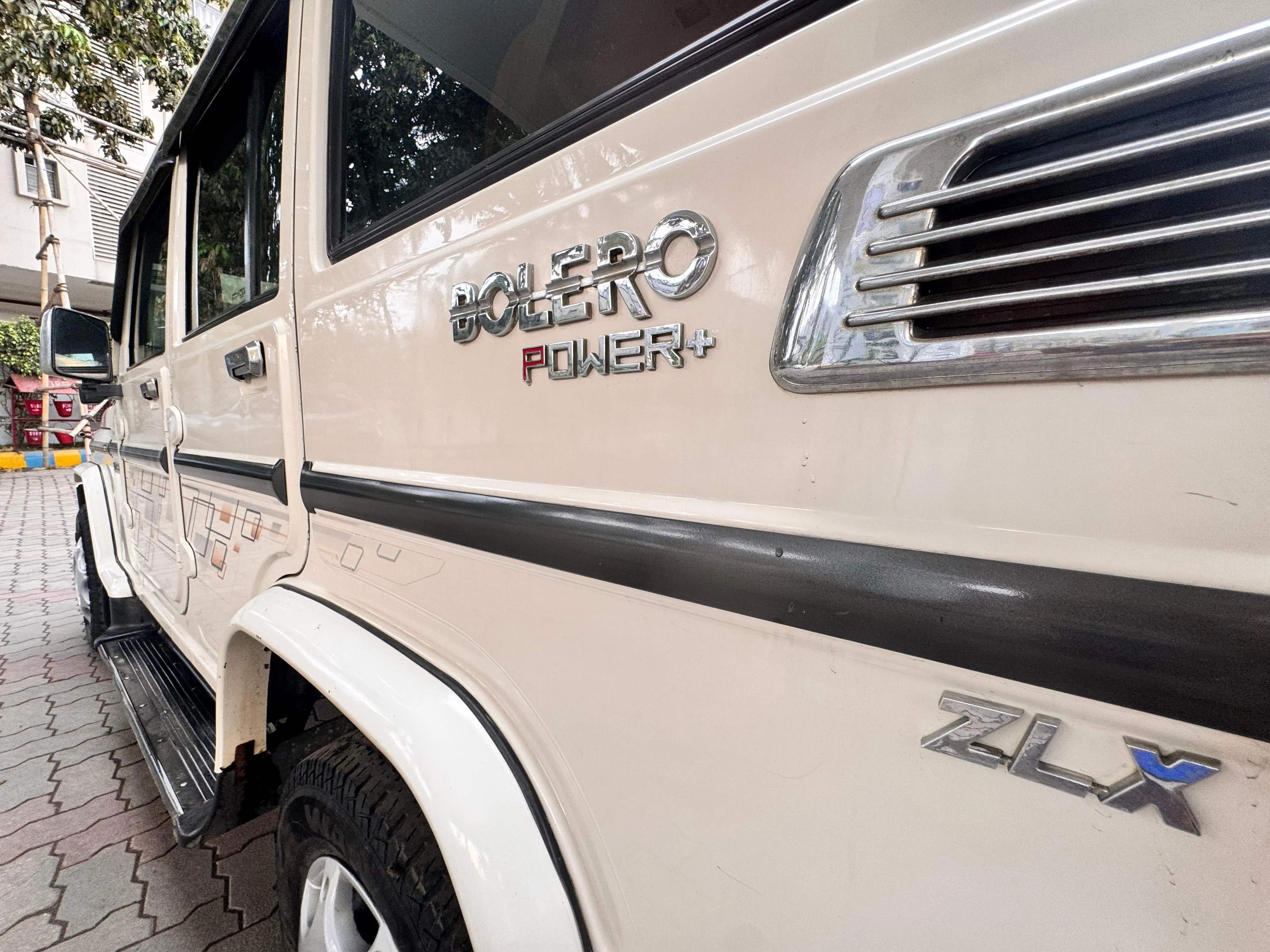 Mahindra Bolero - Thumbnail 4