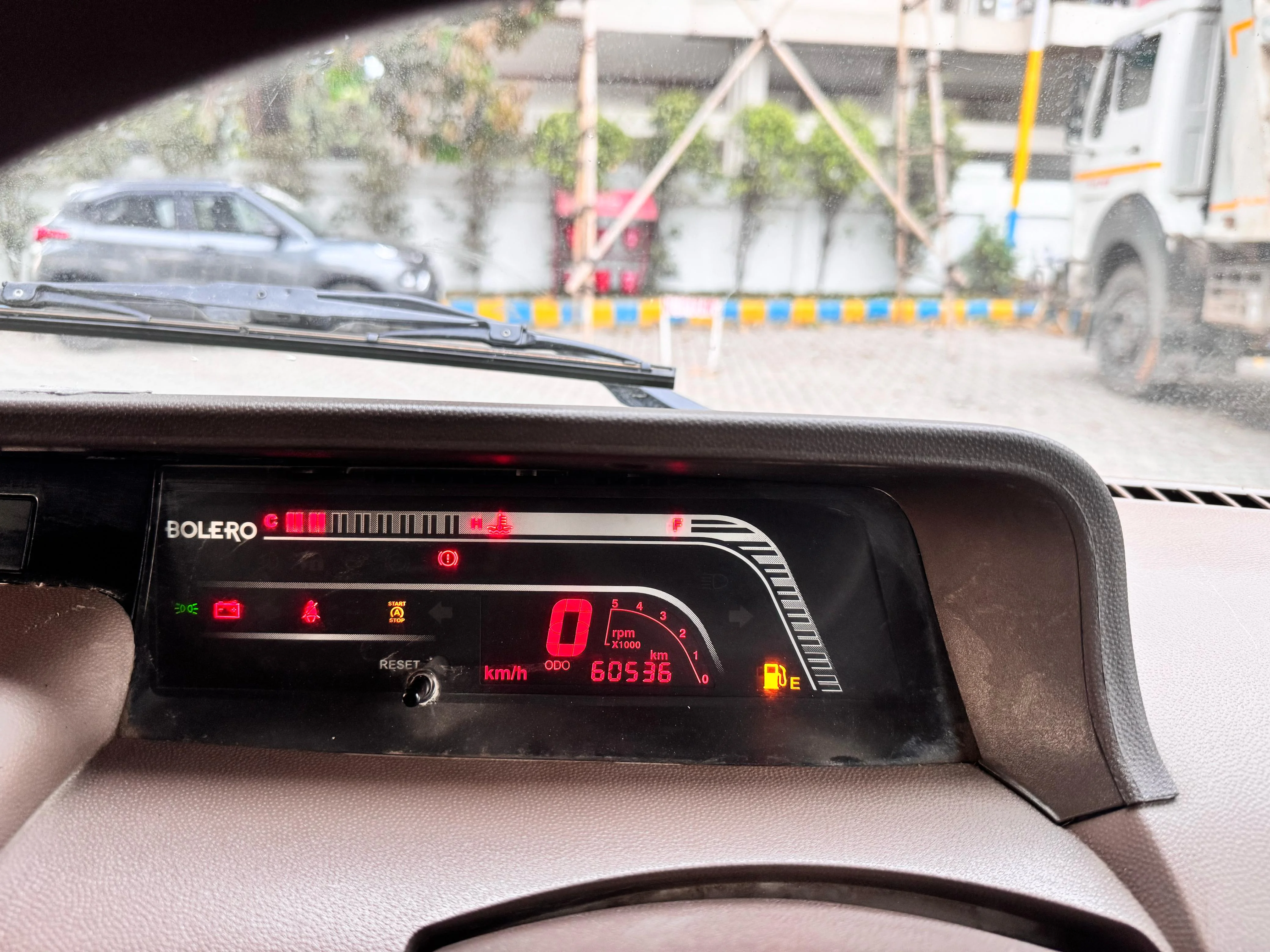 Mahindra Bolero - Thumbnail 11