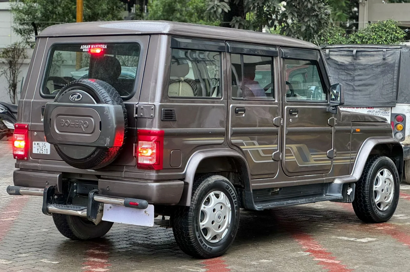 Mahindra Bolero - Thumbnail 3