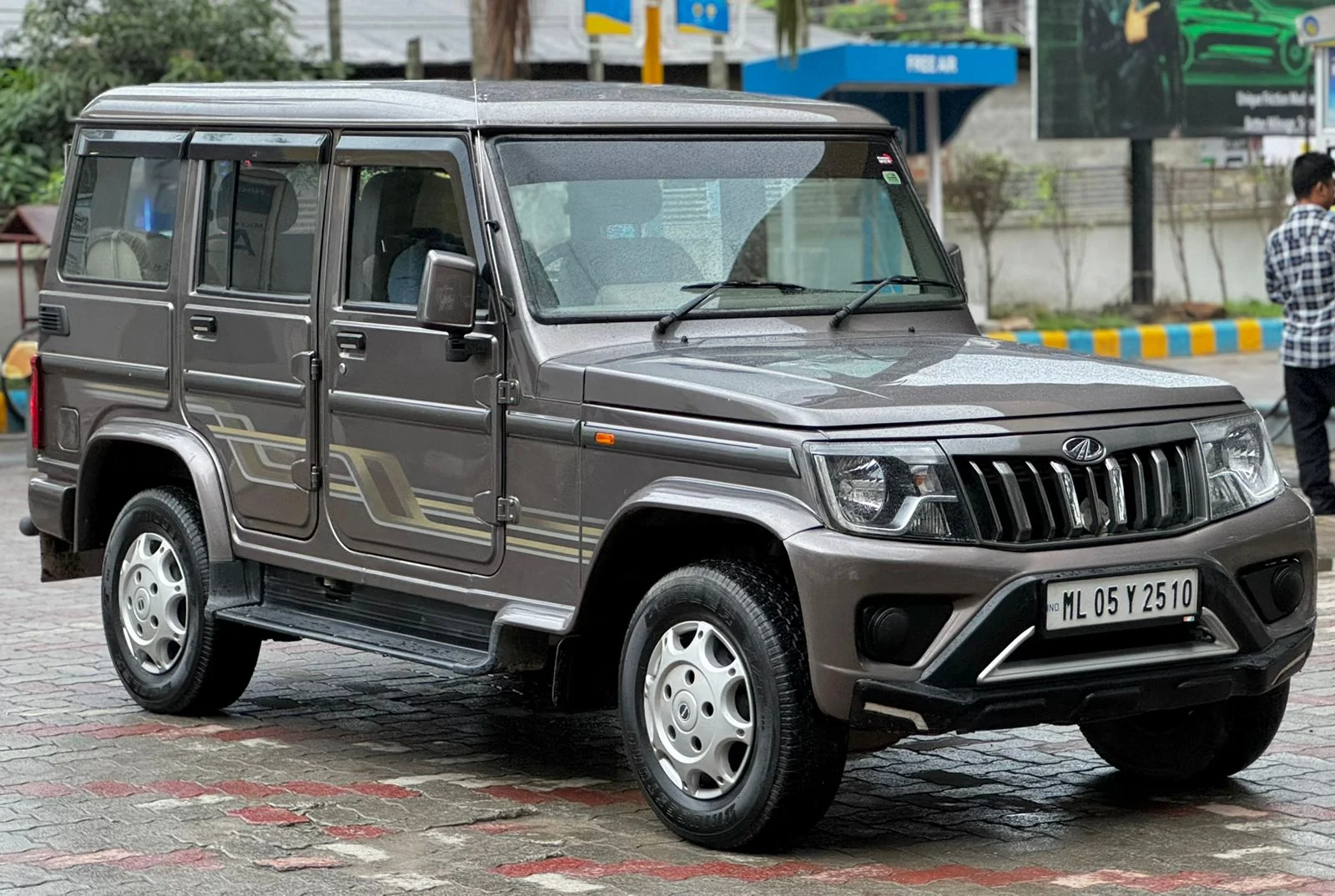 Mahindra Bolero - Thumbnail 5