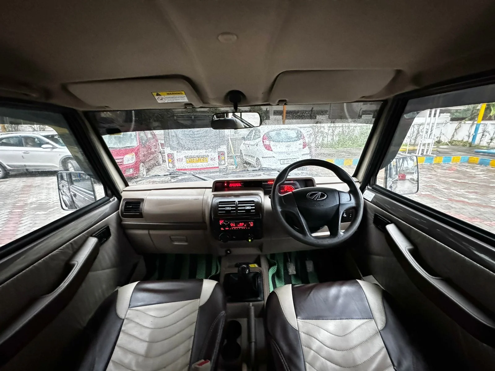 Mahindra Bolero - Thumbnail 10