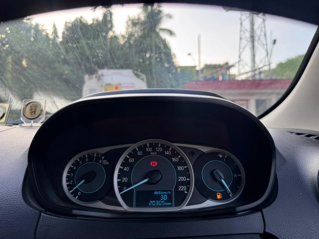 Ford Figo - Thumbnail 11