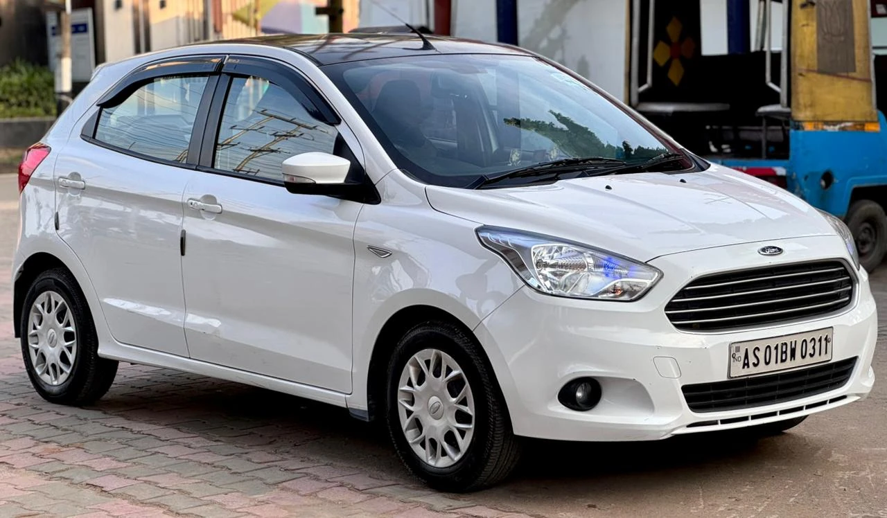 Ford Figo - Thumbnail 12