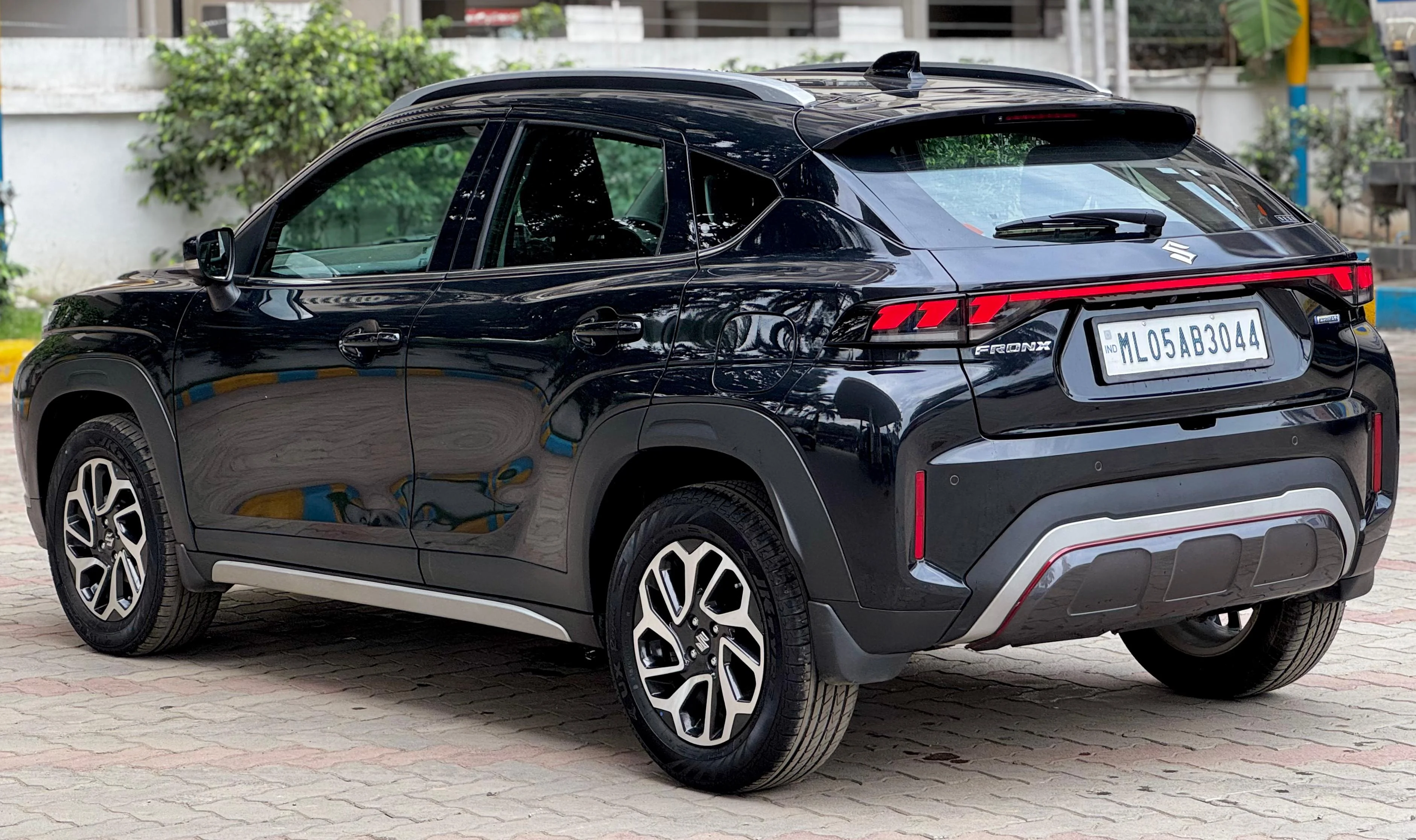 Maruti Suzuki Fronx - Thumbnail 4