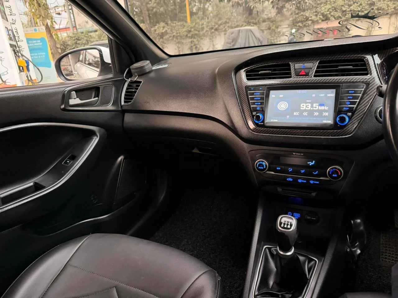 Hyundai i20 - Thumbnail 7