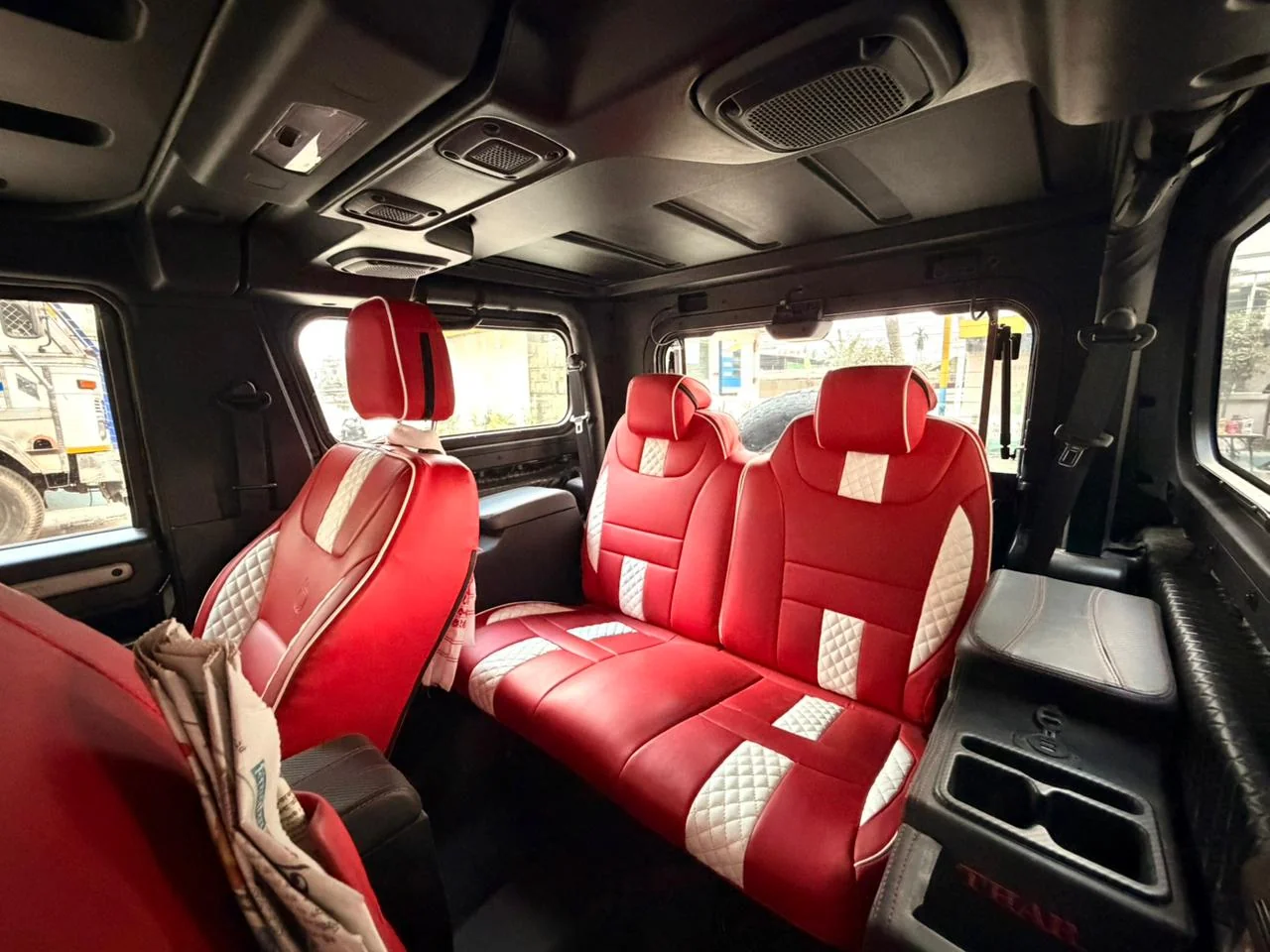 Mahindra Thar - Thumbnail 6