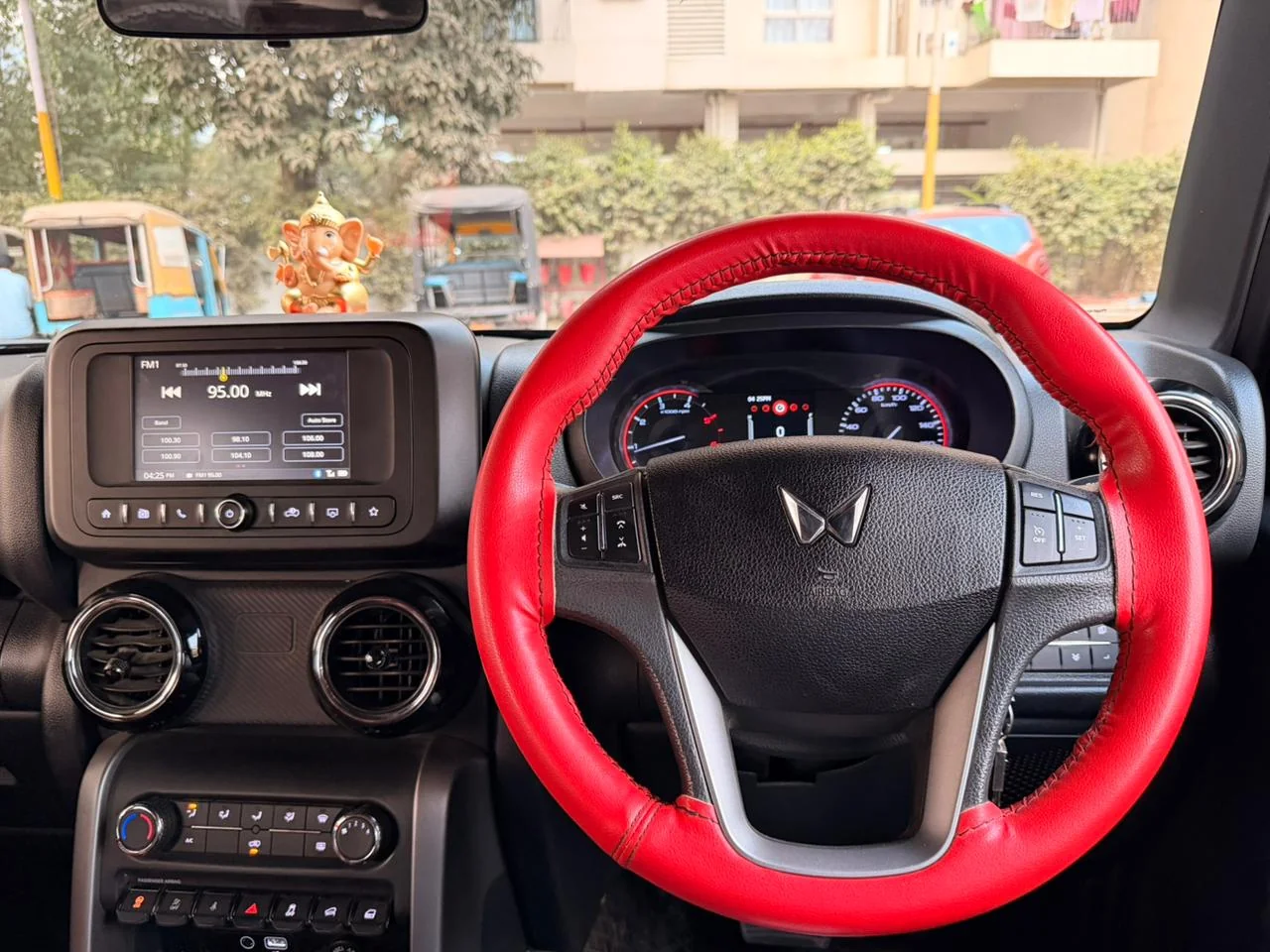 Mahindra Thar - Thumbnail 8