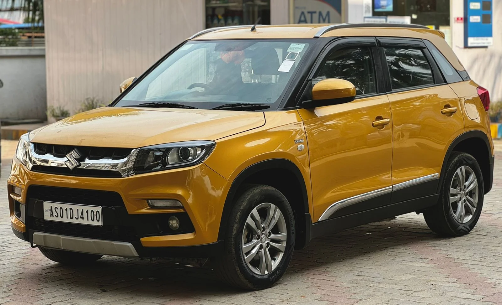 Maruti Suzuki Vitara Brezza - Thumbnail 2