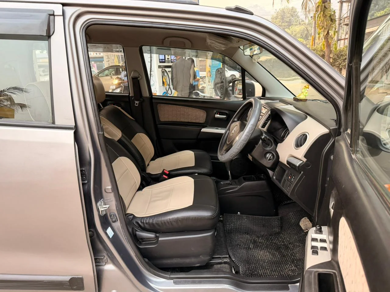 Maruti Suzuki Wagon R - Thumbnail 7