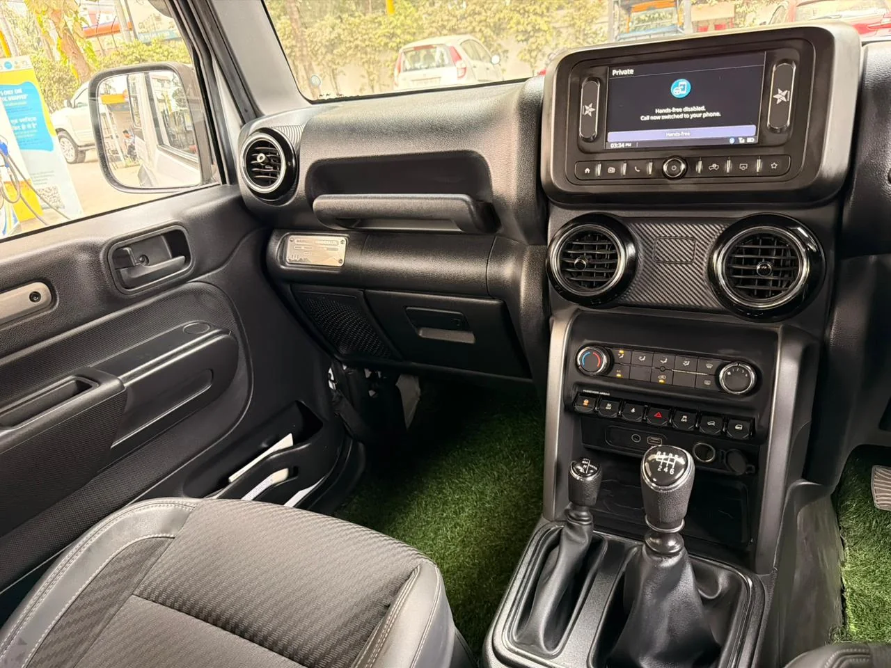 Mahindra Thar - Thumbnail 5