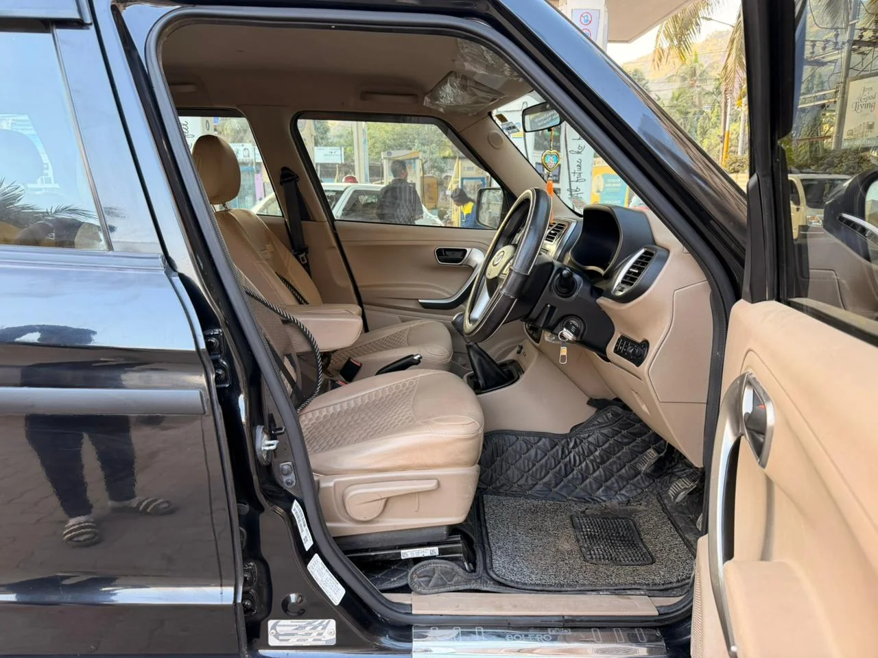 Mahindra Bolero Neo - Thumbnail 6